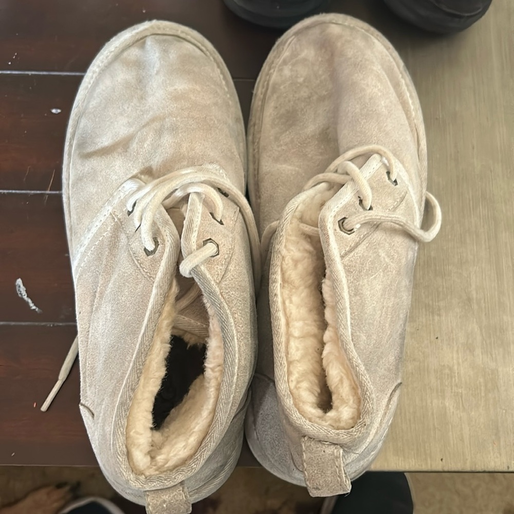 Ugg slipper shoes used